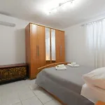 Staro Selo Apartment Murter