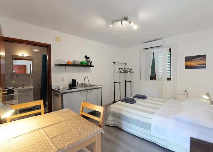 Apartamento Staro Selo Murter