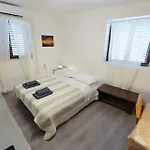 Staro Selo Apartamento Murter