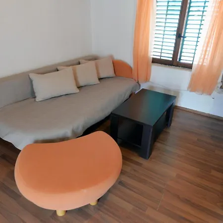 Staro Selo * 穆泰尔岛